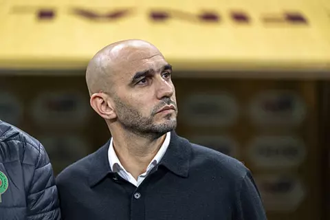 تقارير: الركراكي يتلقى عروضا من الدوري الإنجليزي والإسباني